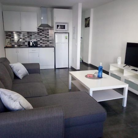 Apartament 5' CC Yumbo San Bartolome Bagian luar foto