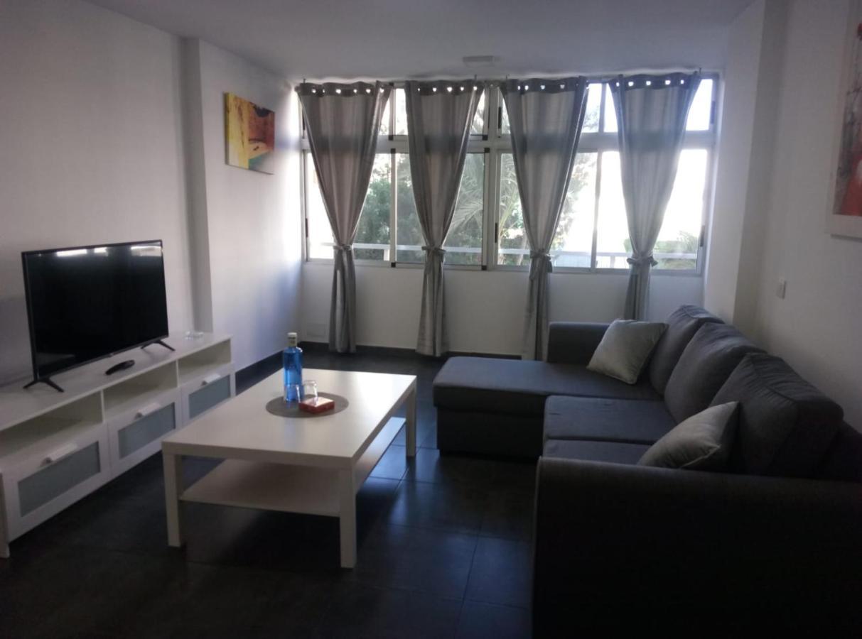 Apartament 5' CC Yumbo San Bartolome Bagian luar foto