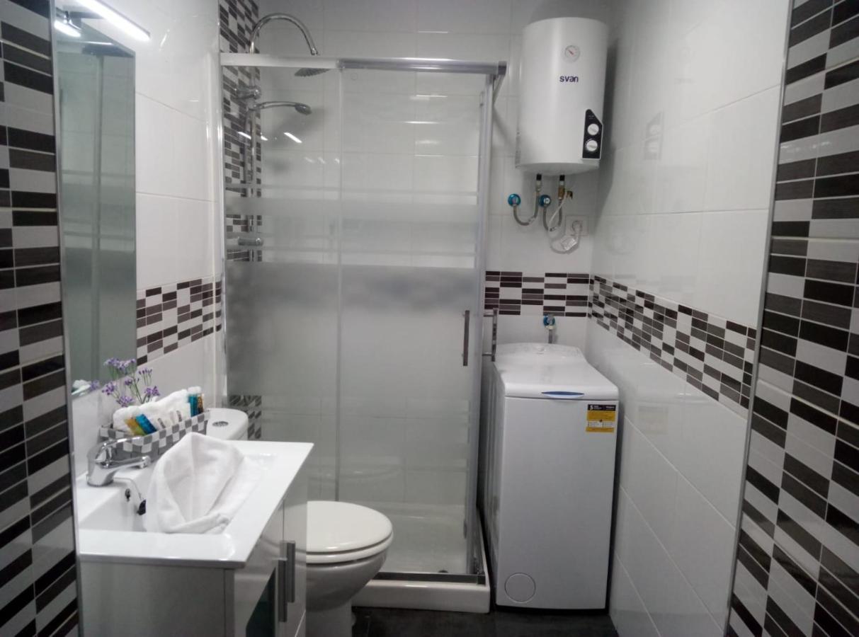 Apartament 5' CC Yumbo San Bartolome Bagian luar foto